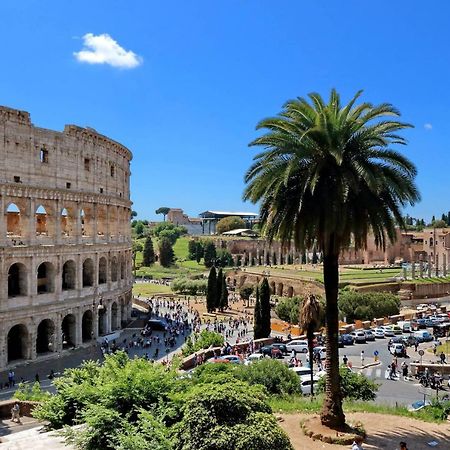 Romance Al Colosseo 2 Luaran gambar